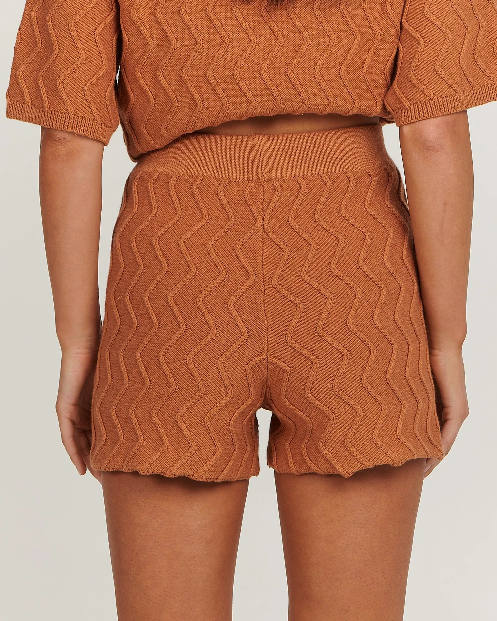 Alexis Short Caramel
