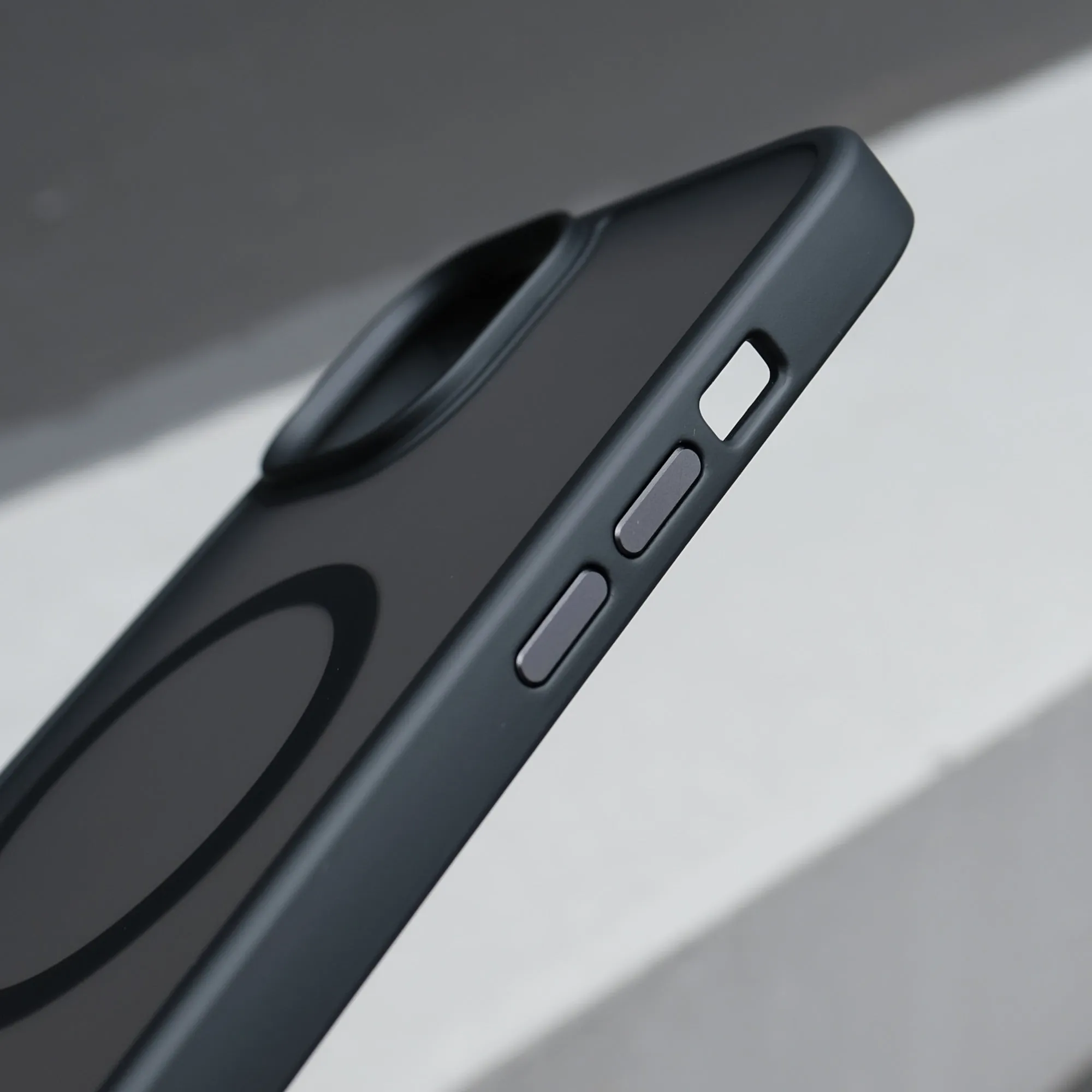 Bare Armour - for iPhone 15 Pro Max
