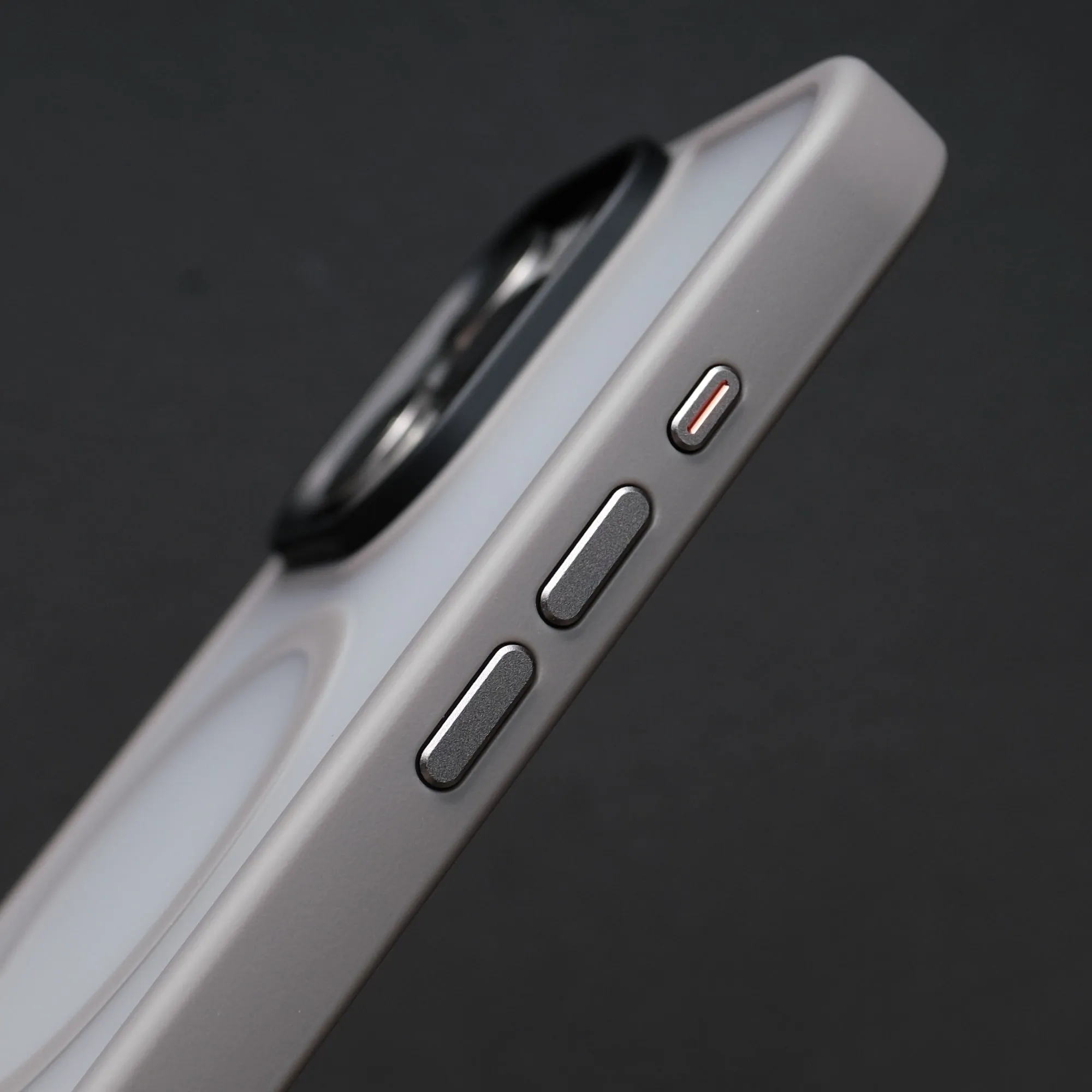 Bare Armour - for iPhone 15 Pro Max
