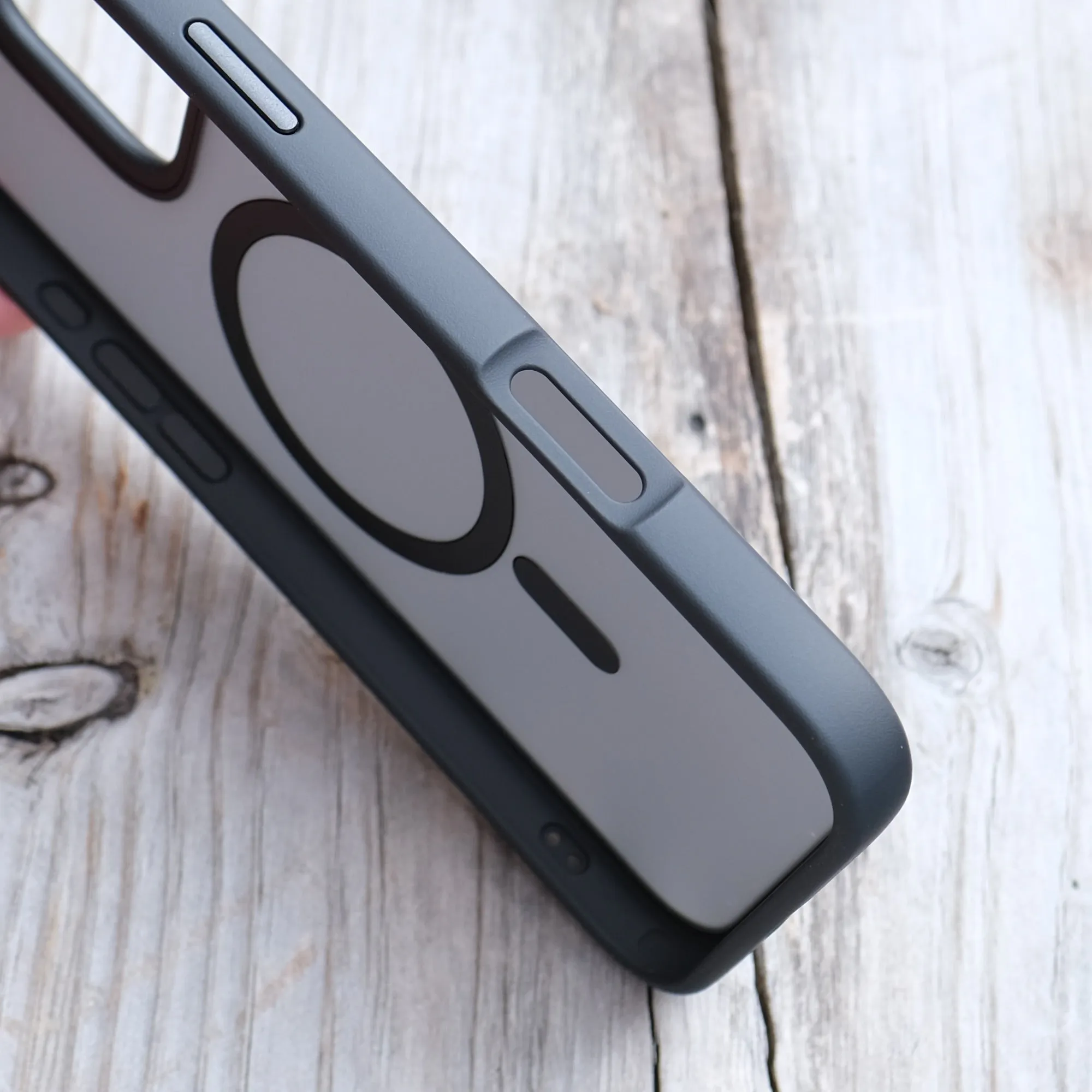 Bare Armour - for iPhone 16 Plus