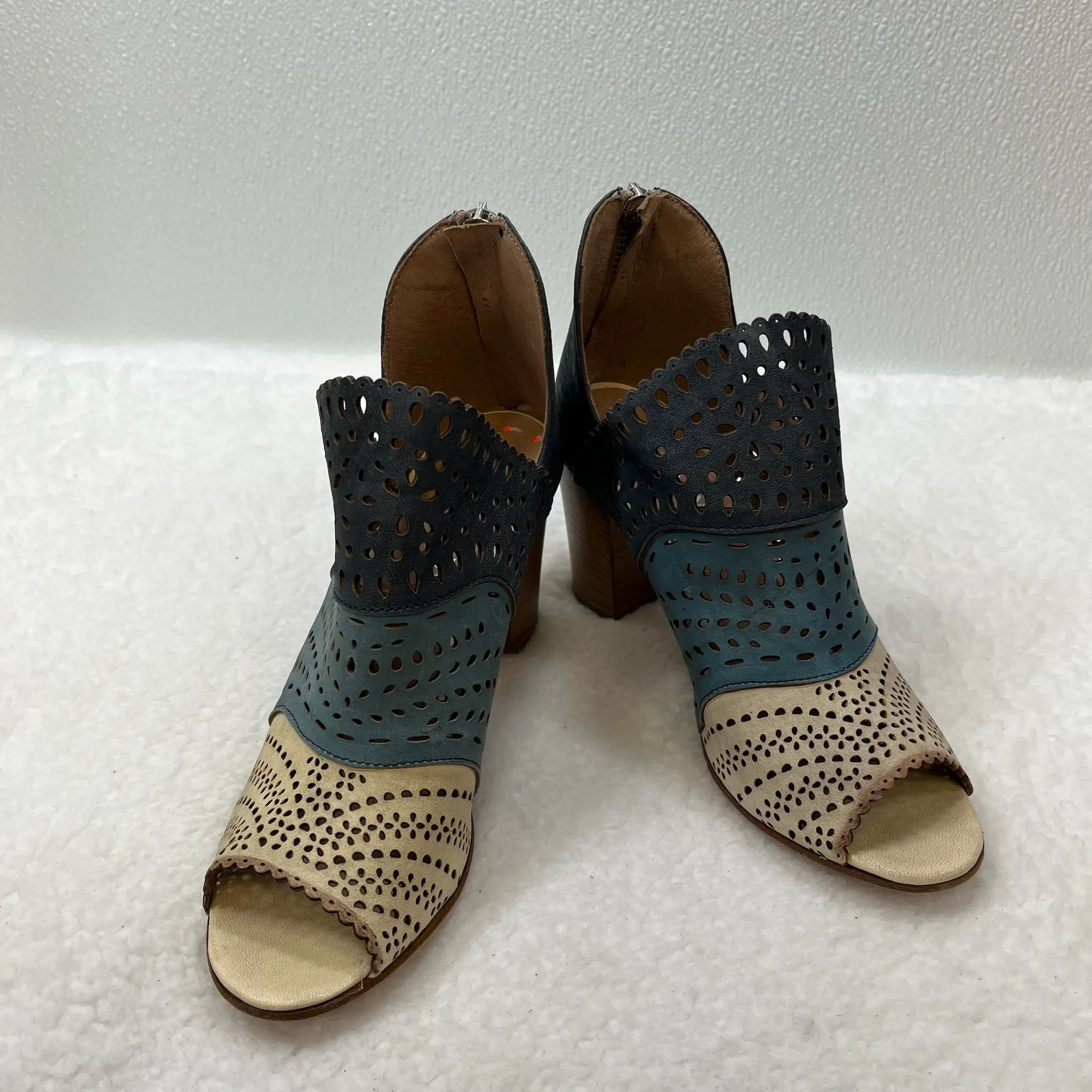 Blue Sandals Heels Block BY RON WHITE size 37