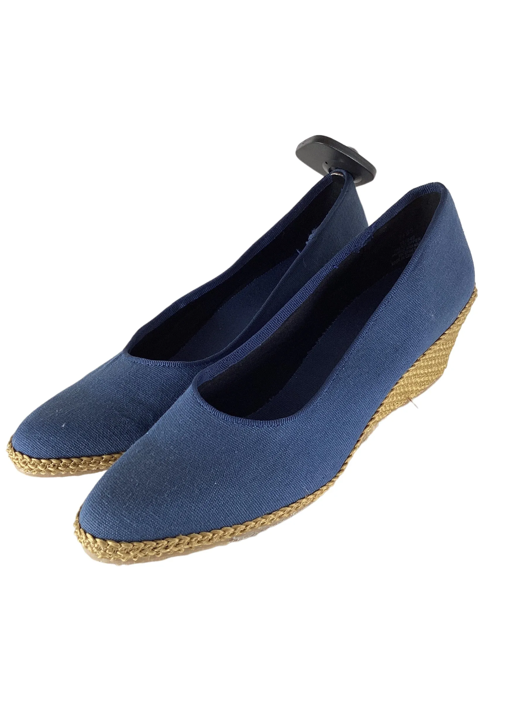 Blue Shoes Heels Wedge Clothes Mentor, Size 7.5