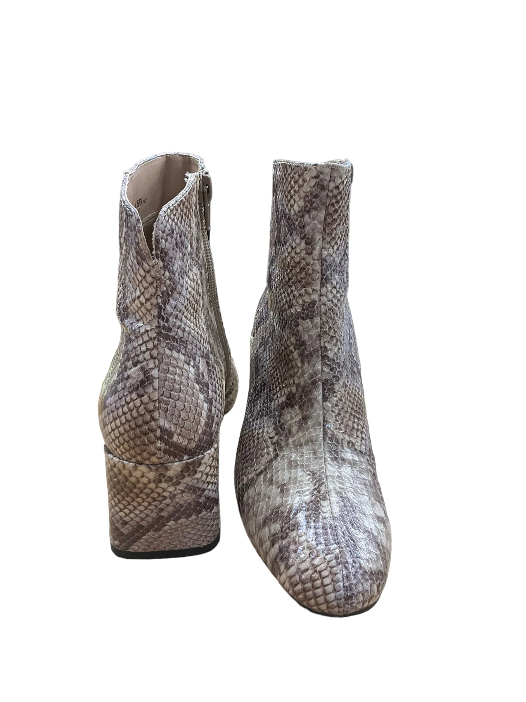 Boots Ankle Heels By Chinese Laundry  Size: 8.5