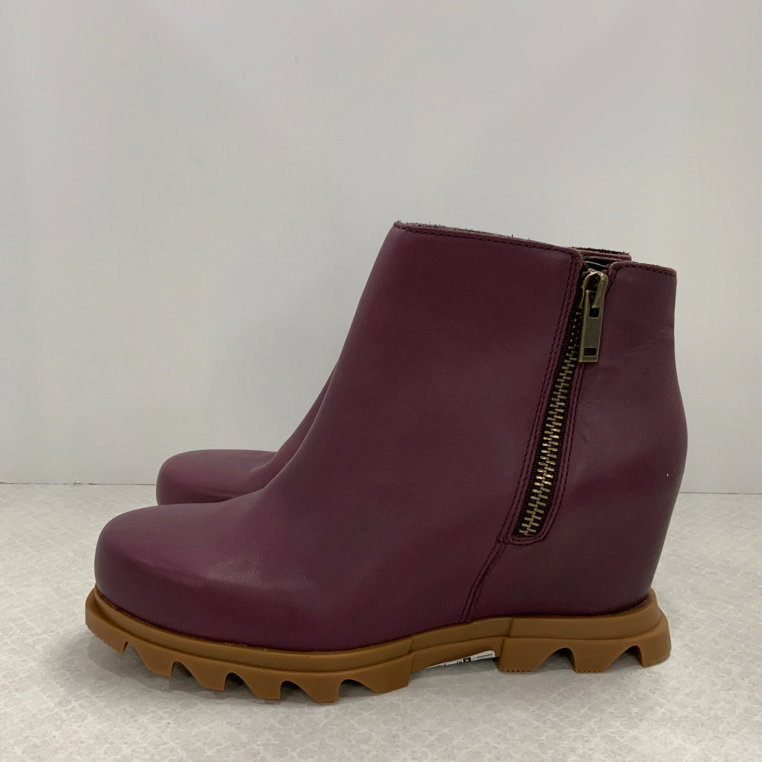Boots Ankle Heels By Sorel In Purple, Size: 8