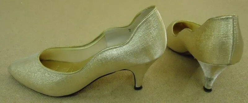 Coloriffics Womens High Heel Shoes Size 7M Glitter Gold -- Used