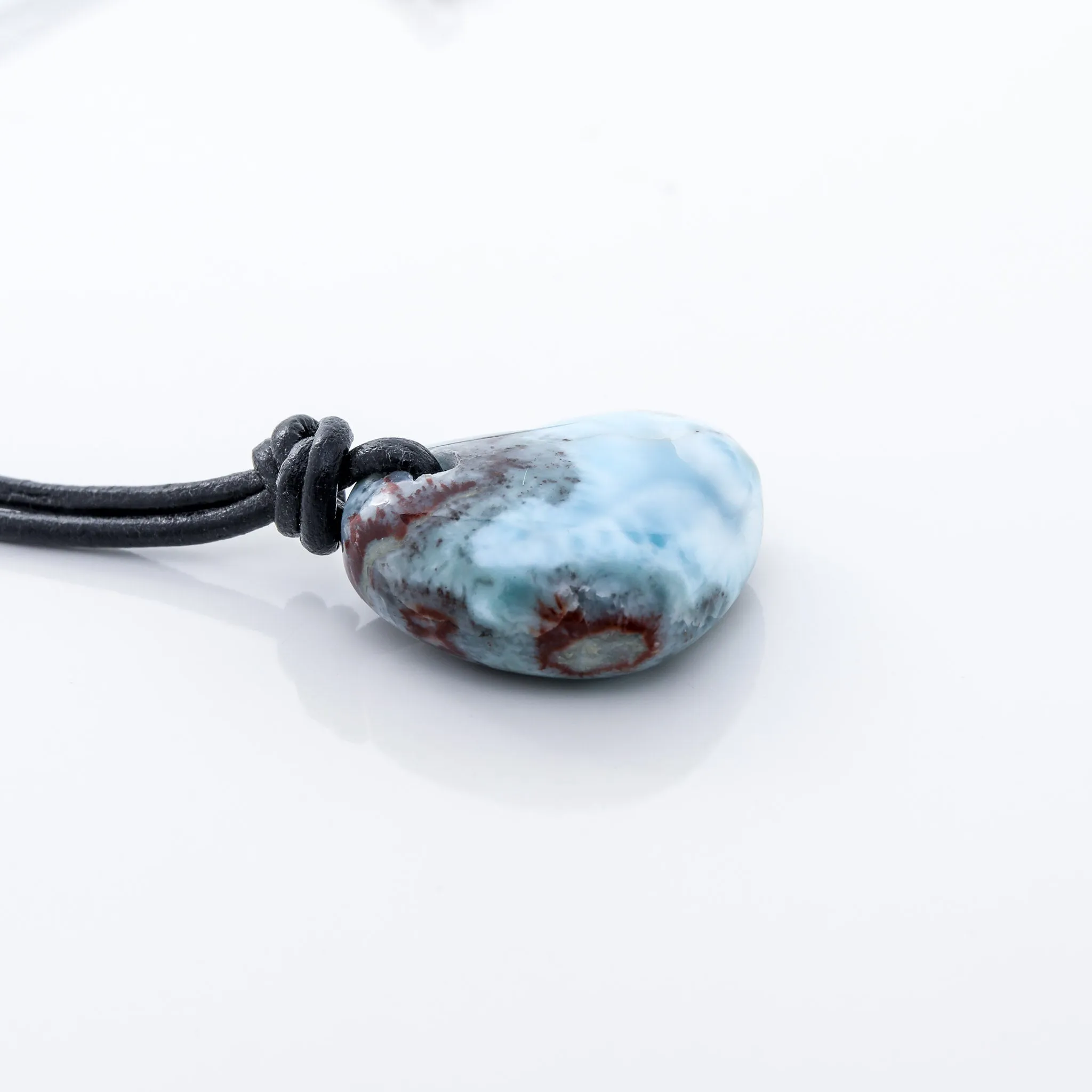 Heart Necklace Nixie