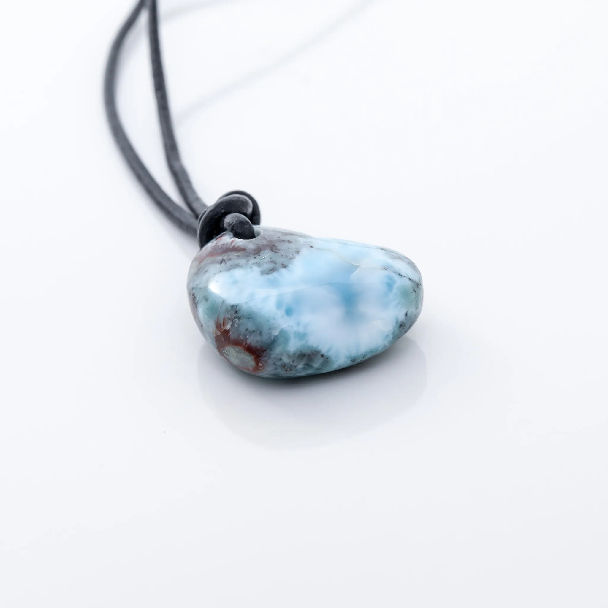 Heart Necklace Nixie
