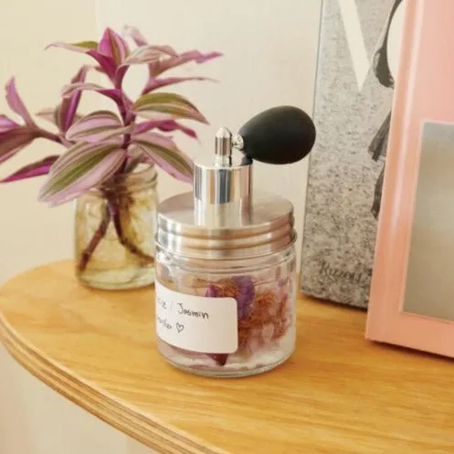 Kikkerland - Make Your Own Perfume Kit