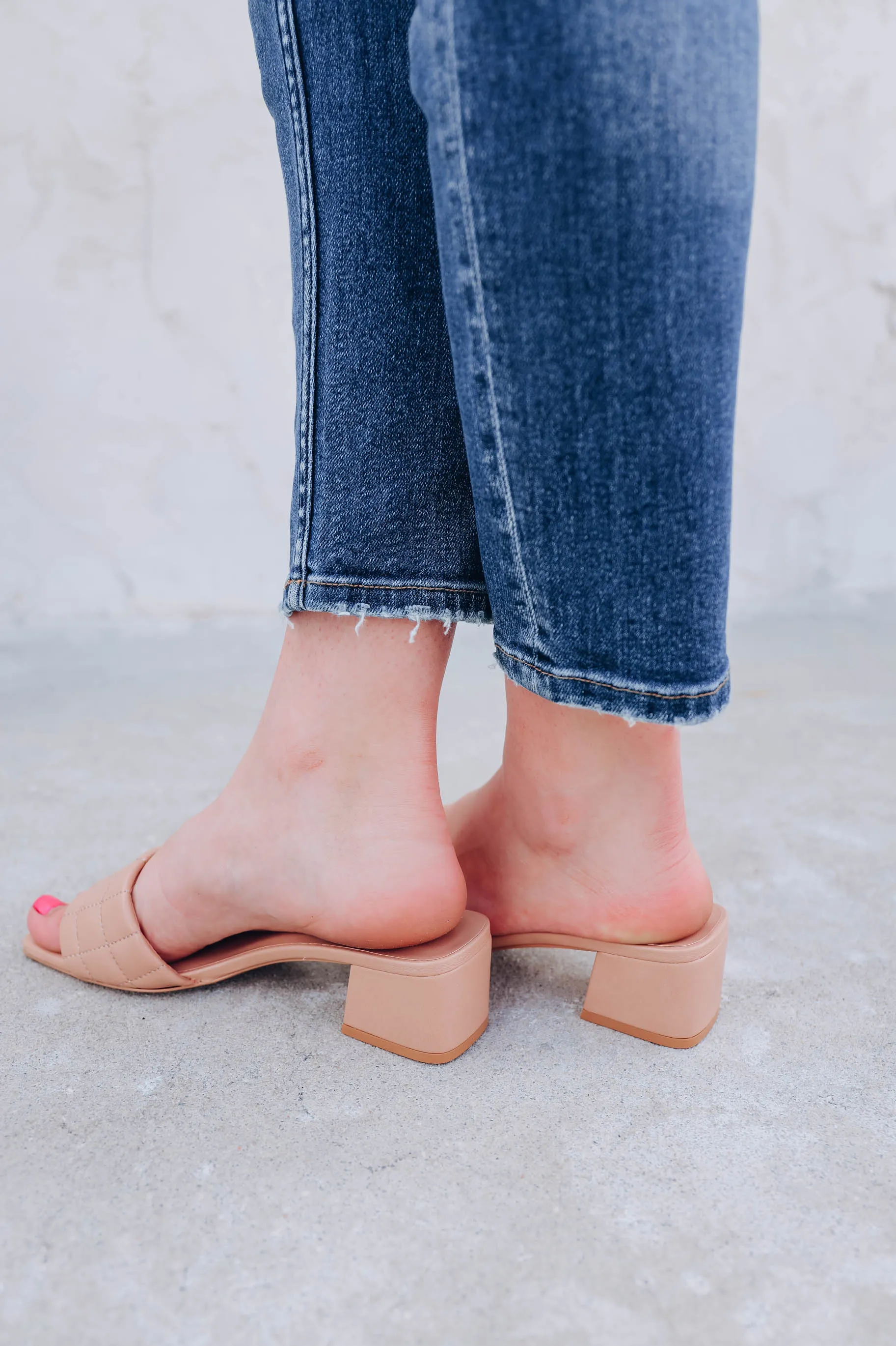 Retro Squared Toe Slides - Nude