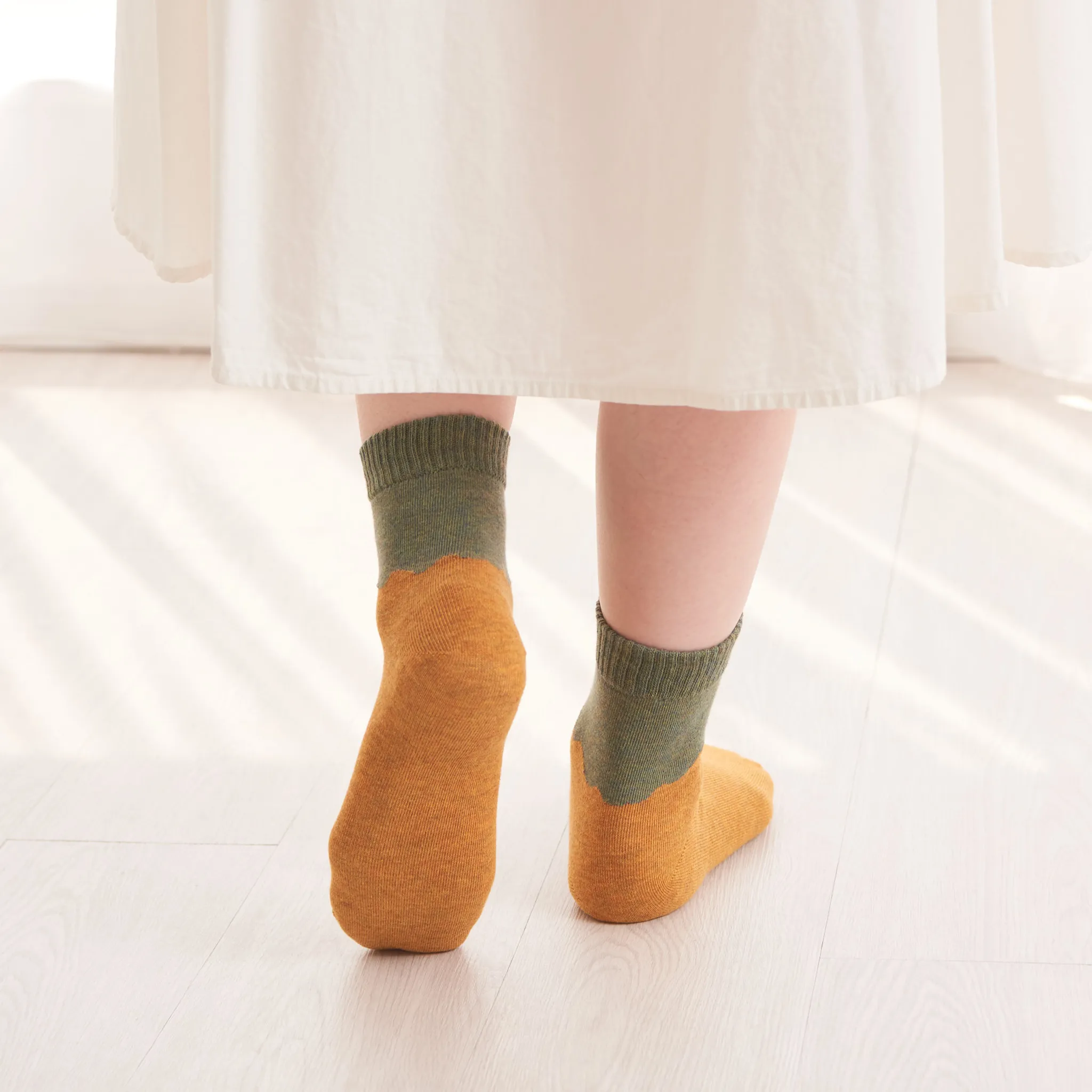 Smooth-heel socks double-layer wool blend [Waves] - 665