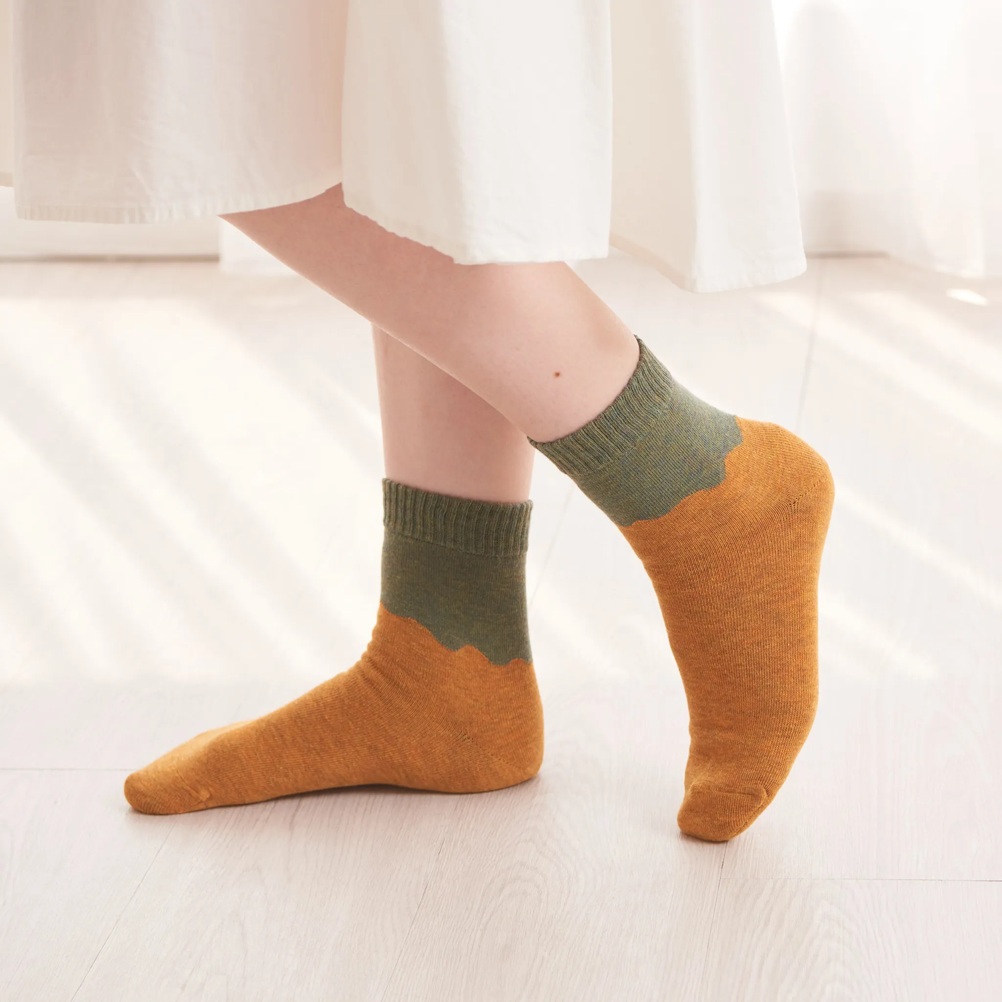 Smooth-heel socks double-layer wool blend [Waves] - 665