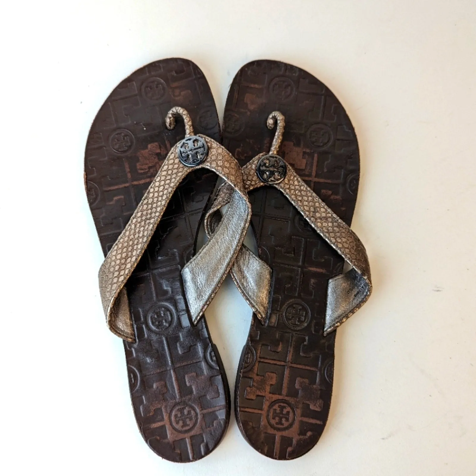 Tory Burch Thora Metallic Snakeskin Leather Flip Flops / 9